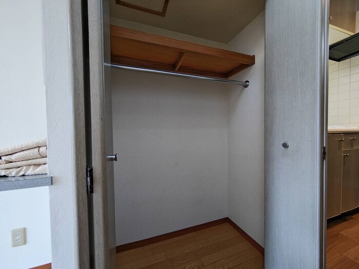 物件内観写真10　(収納)