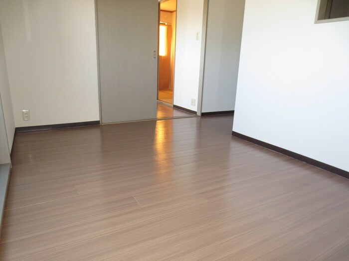 物件内観写真6　(居室)