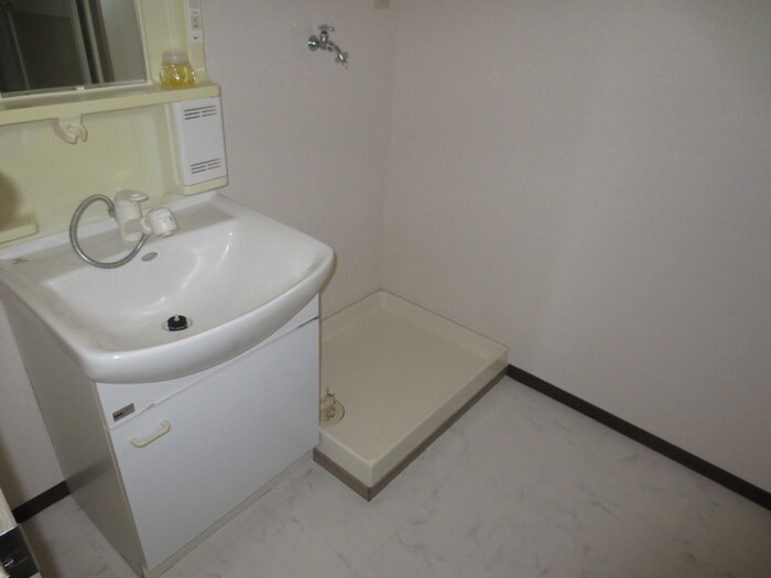 物件内観写真12　(洗面)