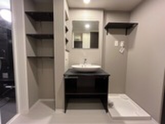 物件内観写真4　(洗面)