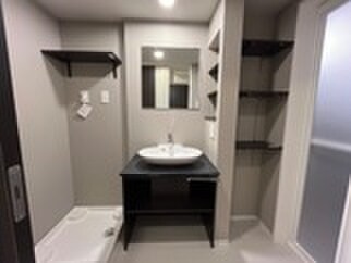 物件内観写真13　(洗面)