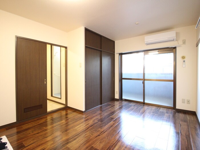 物件内観写真9　(居室)