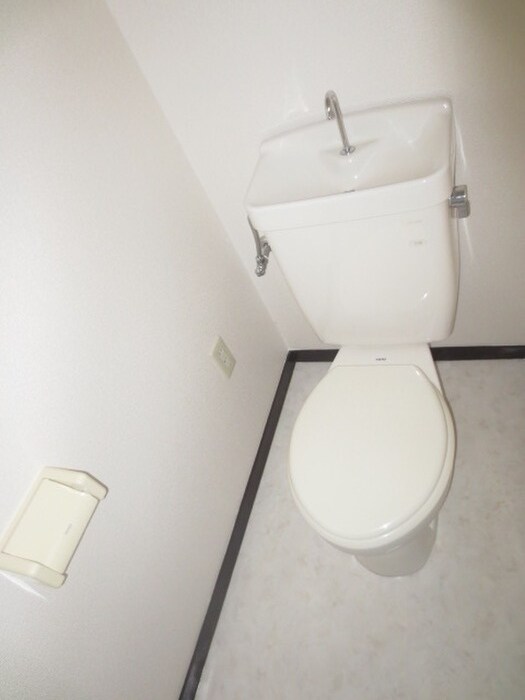 物件内観写真12　(トイレ)