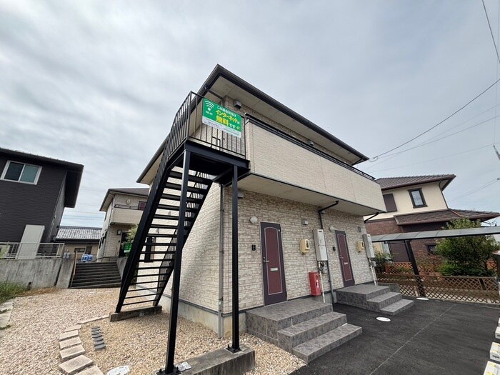 物件外観写真2　(外観写真)