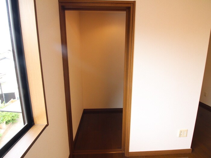 物件内観写真8　(収納)