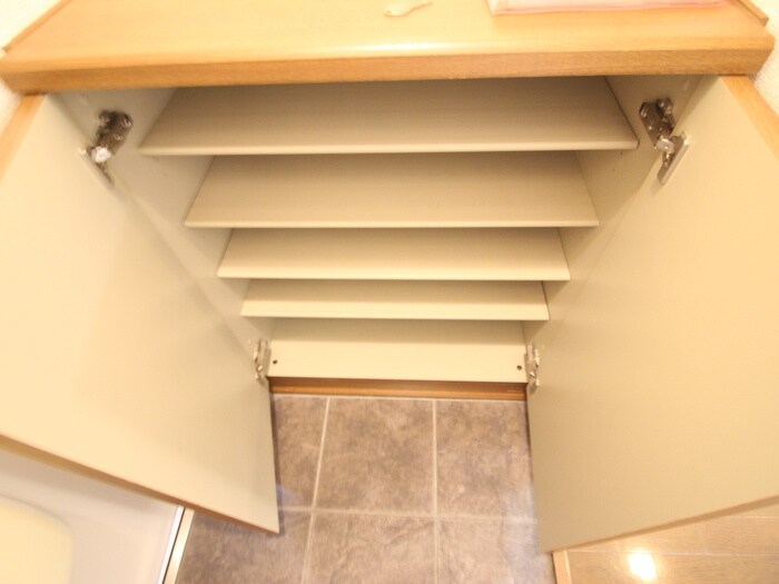 物件内観写真15　(靴箱)