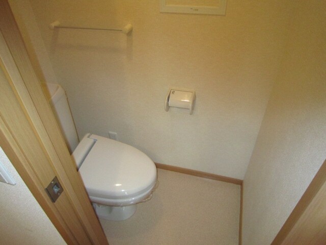 物件内観写真12　(トイレ)