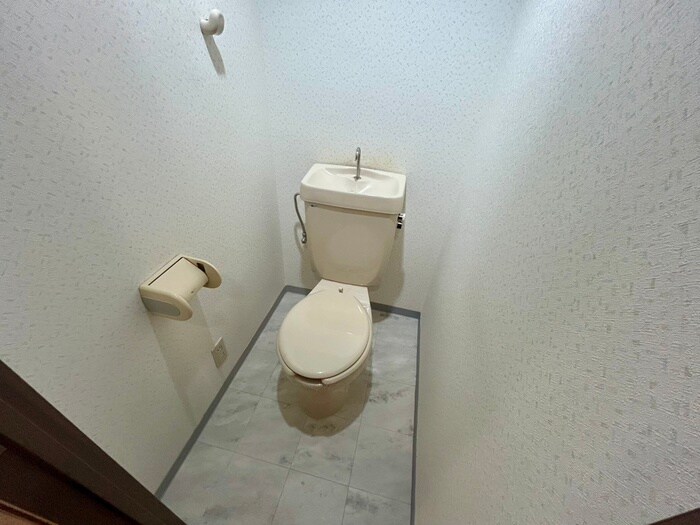 物件内観写真13　(トイレ)