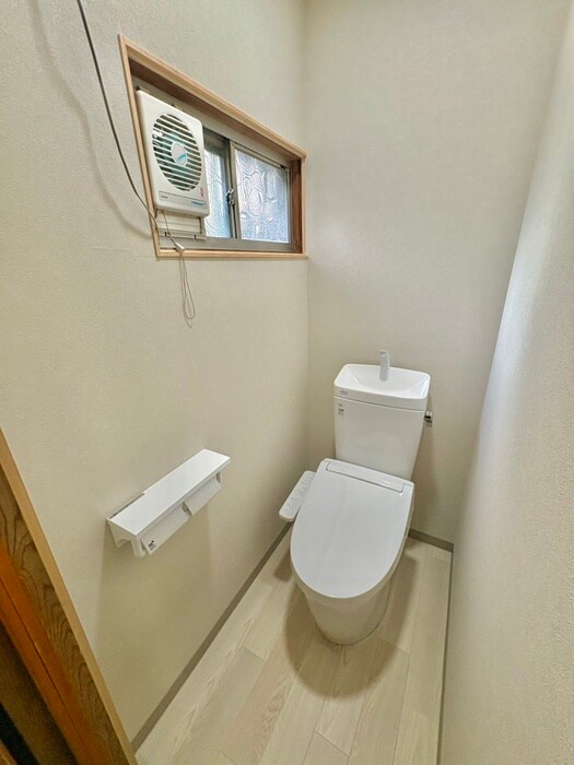 物件内観写真12　(トイレ)