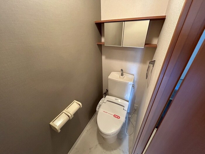 物件内観写真11　(トイレ)