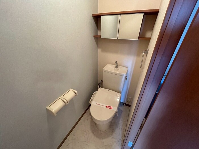 物件内観写真11　(トイレ)