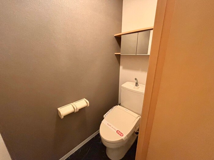 物件内観写真12　(トイレ)