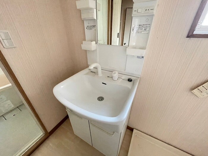 物件内観写真12　(洗面)