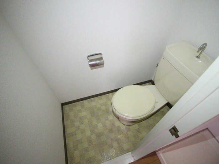 物件内観写真12　(トイレ)