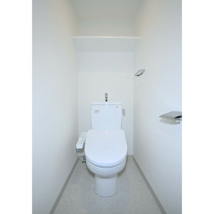 物件内観写真8　(トイレ)