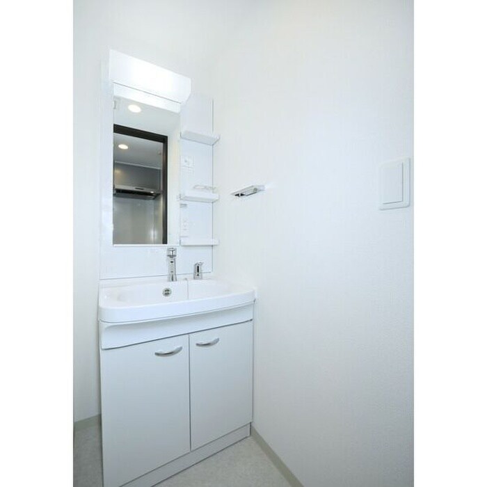 物件内観写真11　(洗面)