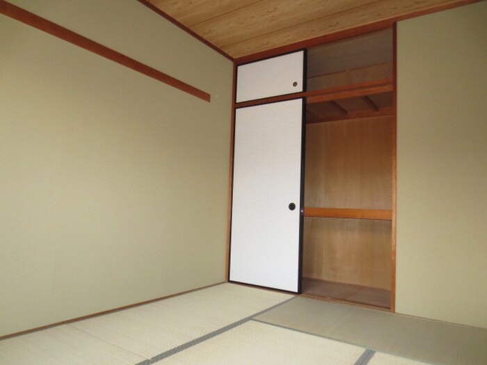 物件内観写真5　(居室)