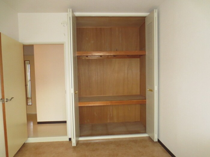 物件内観写真13　(収納)