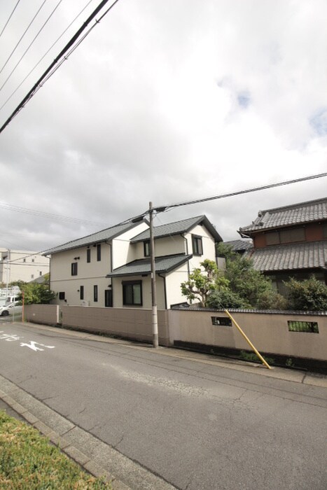 物件内観写真13　(室内からの展望)