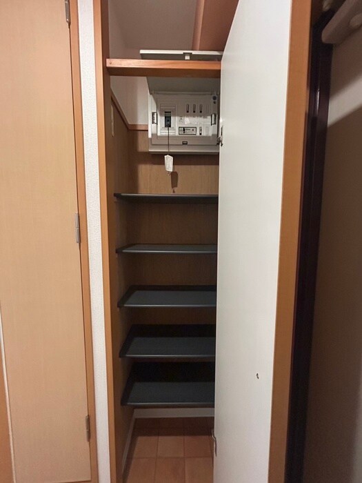 物件内観写真14　(靴箱)