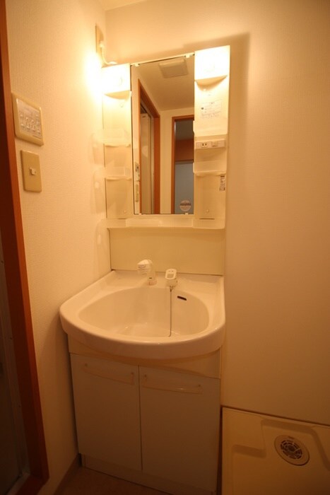 物件内観写真15　(洗面)
