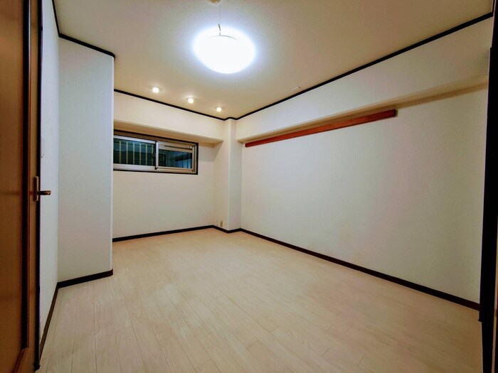 物件内観写真10　(居室)