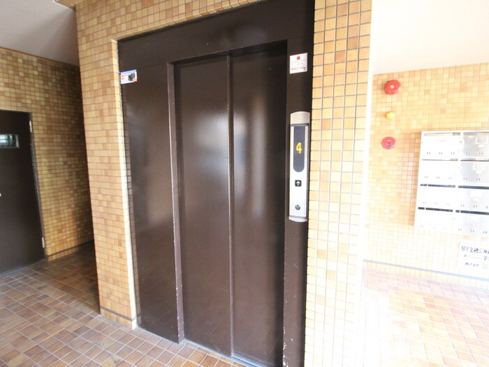 物件外観写真4　(建物設備)