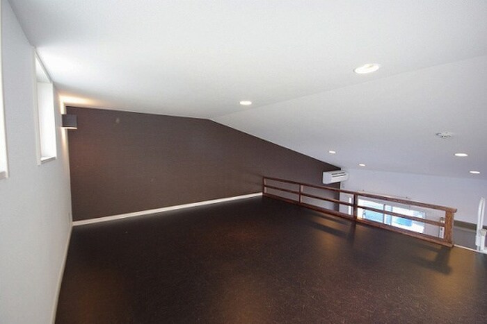 物件内観写真12　(ロフト)