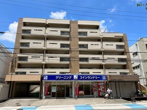 フロント上社外観写真
