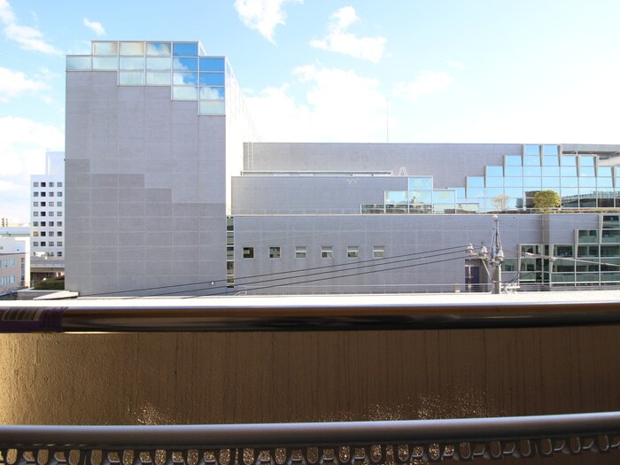 物件内観写真17　(室内からの展望)