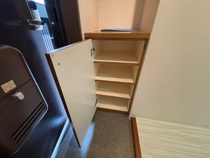 物件内観写真16　(靴箱)