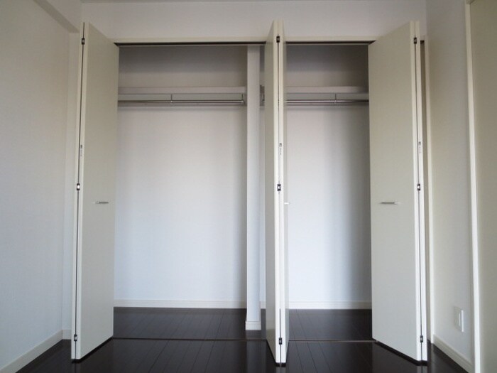 物件内観写真10　(収納)