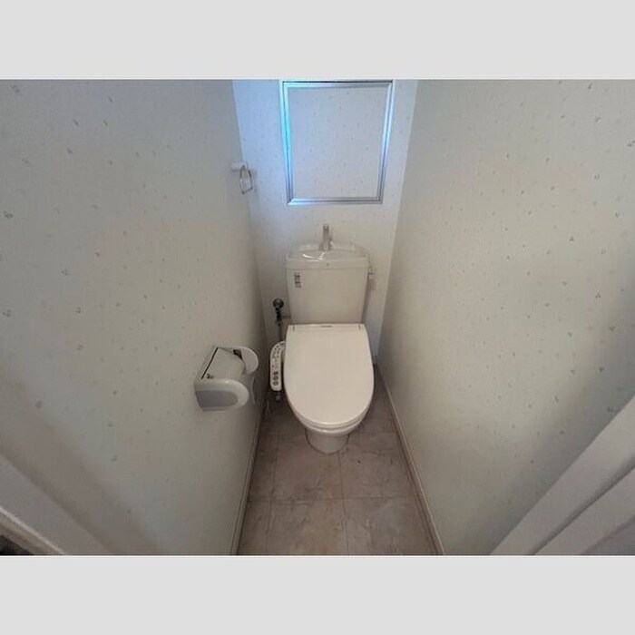 物件内観写真15　(トイレ)