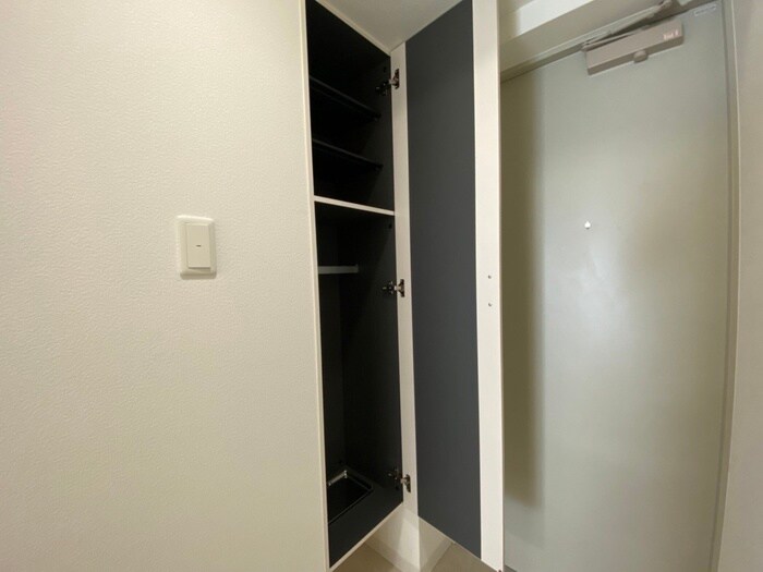 物件内観写真16　(靴箱)