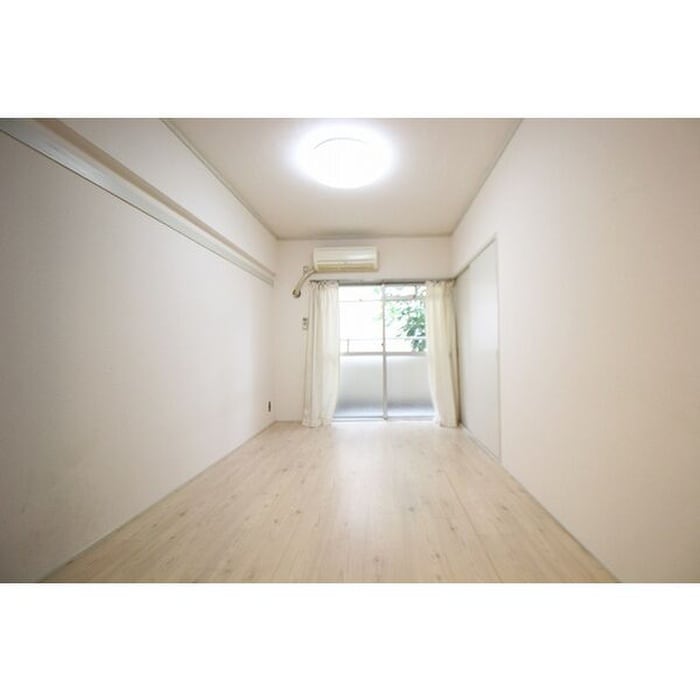 物件内観写真5　(居室)