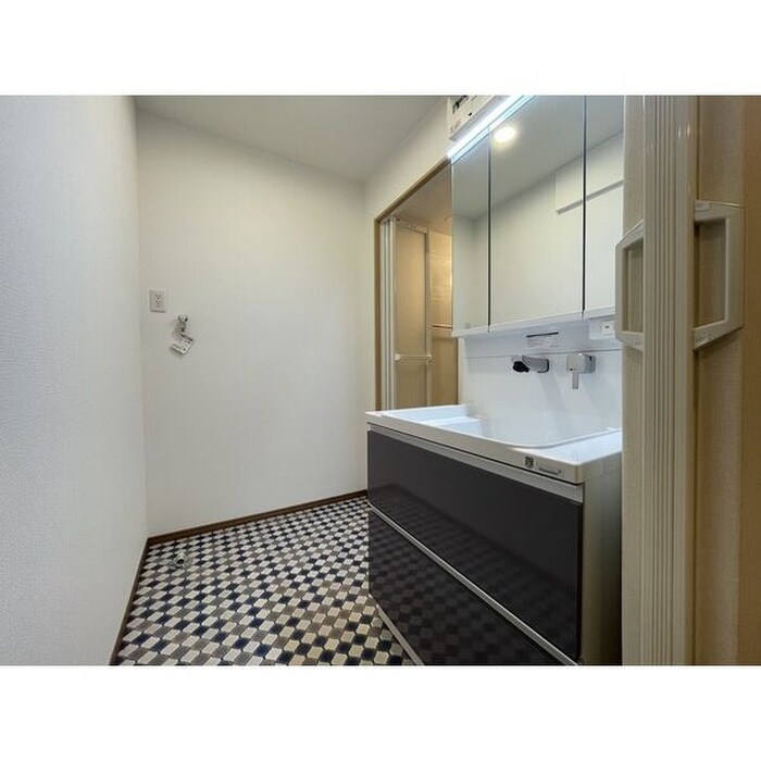 物件内観写真6　(洗面)