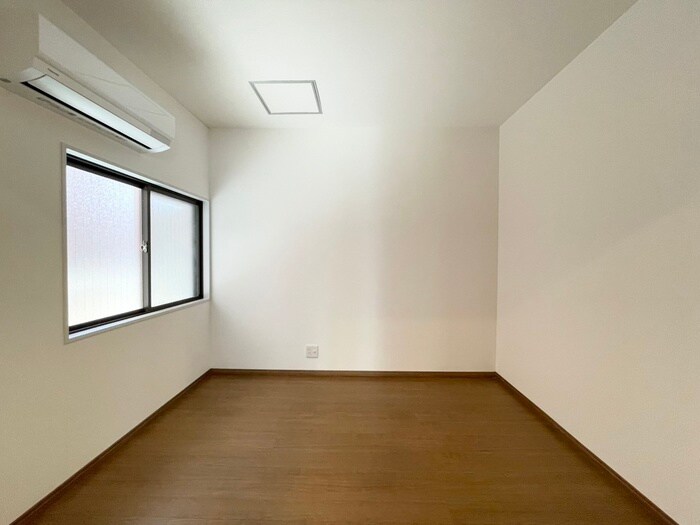 物件内観写真6　(居室)