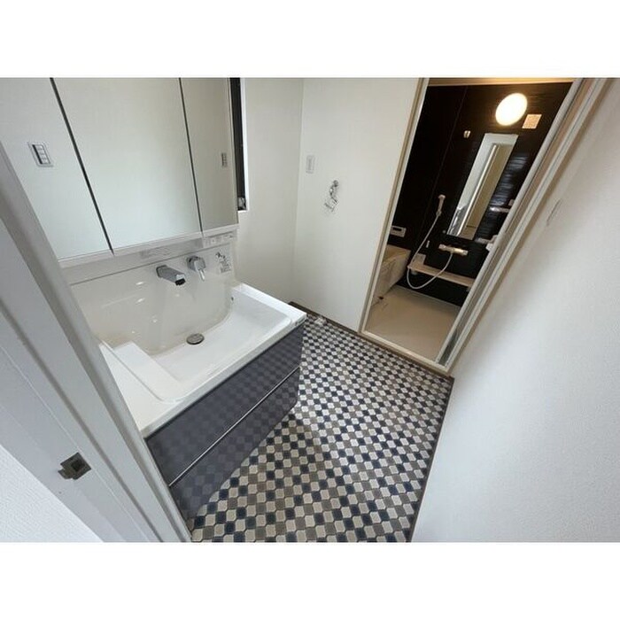 物件内観写真6　(洗面)