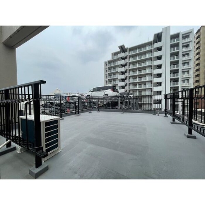 物件内観写真8　(ベランダ・バルコニー)