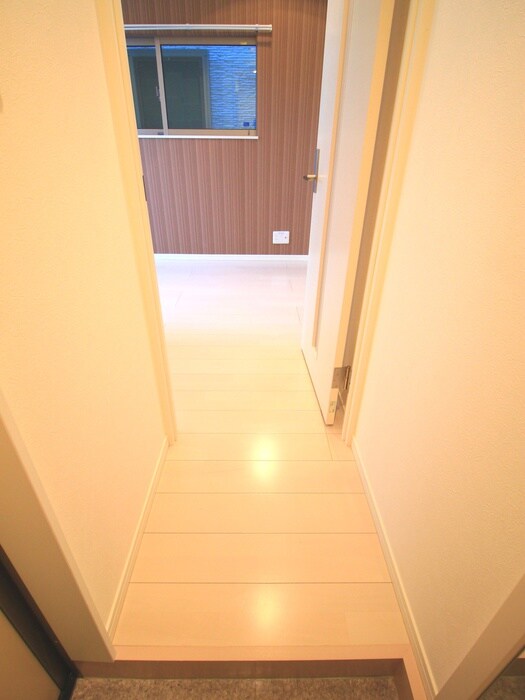 物件内観写真21　(廊下)