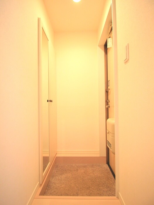 物件内観写真22　(玄関)