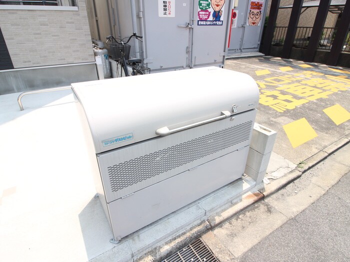 物件外観写真4　(建物設備)