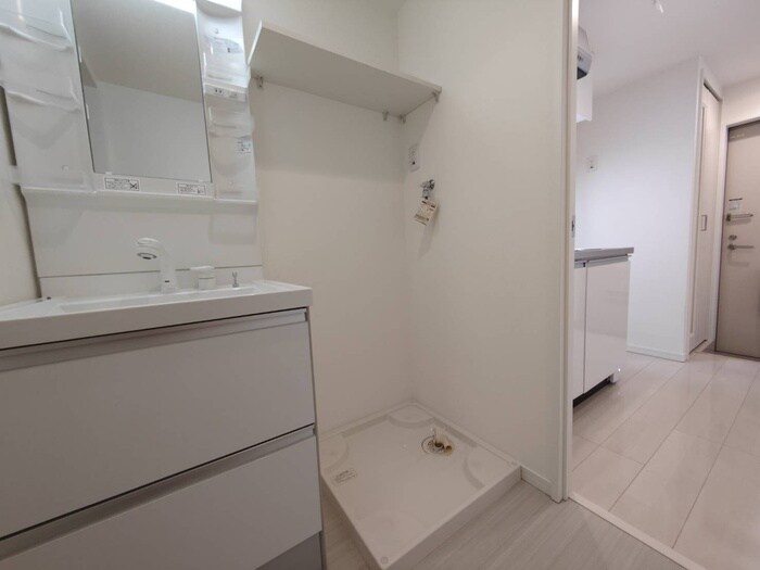 物件内観写真16　(洗濯機置場)