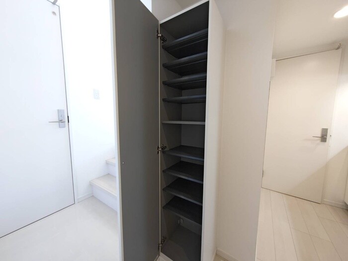 物件内観写真17　(靴箱)