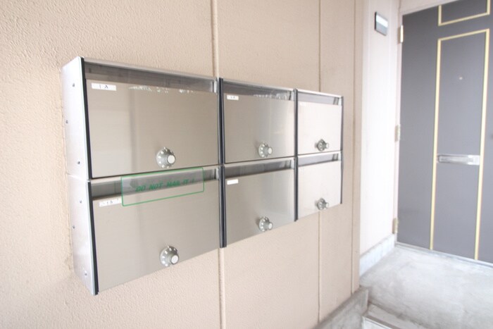 物件外観写真4　(建物設備)