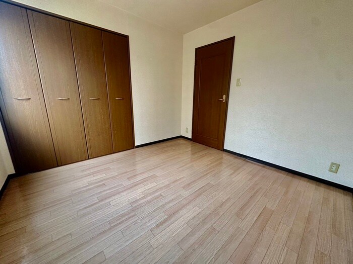 物件内観写真11　(居室)