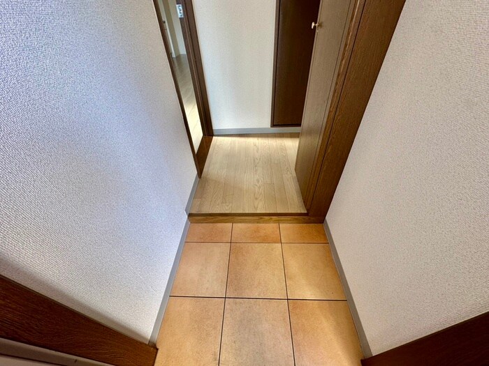 物件内観写真20　(玄関)