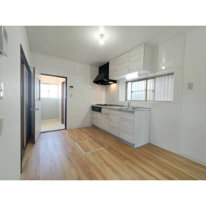 物件内観写真9　(居室)