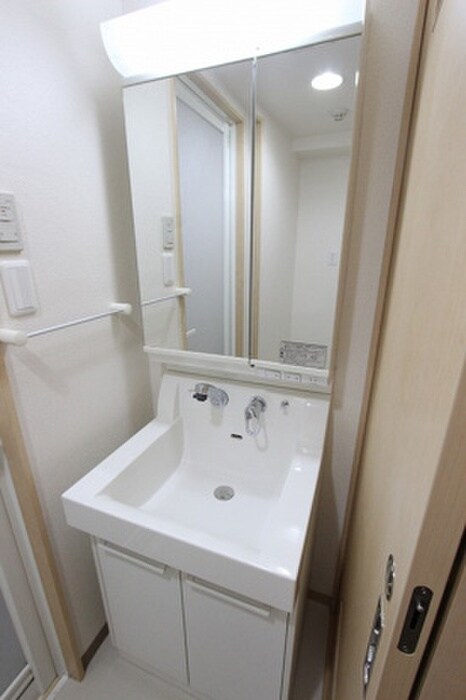 物件内観写真10　(洗面)