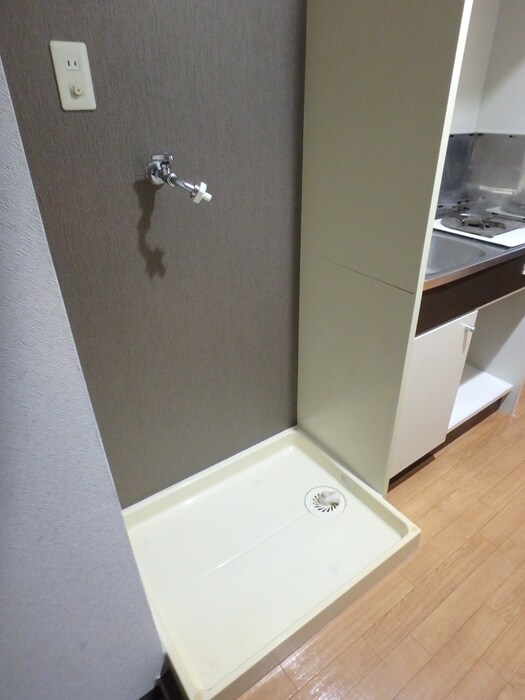 物件内観写真21　(洗濯機置場)